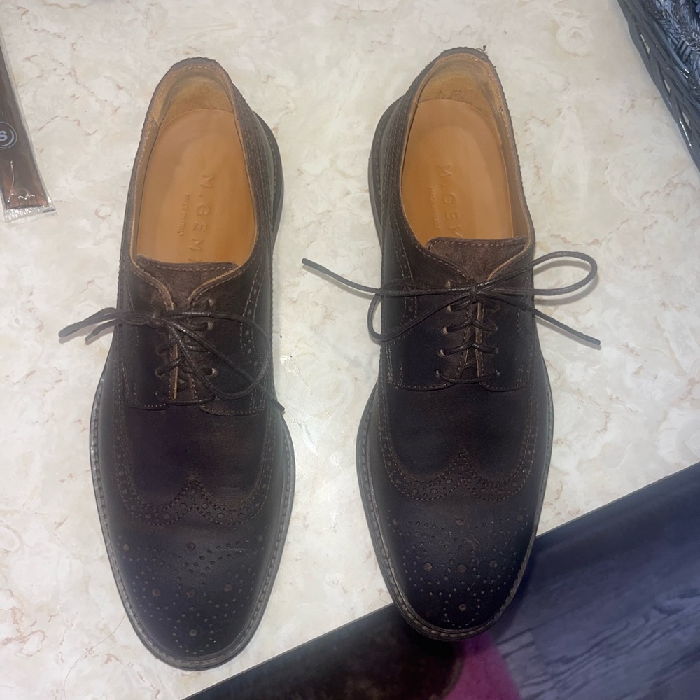 Classic Brown Leather Men's Oxfords by Yogi